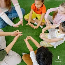 Pedagogista con bambini